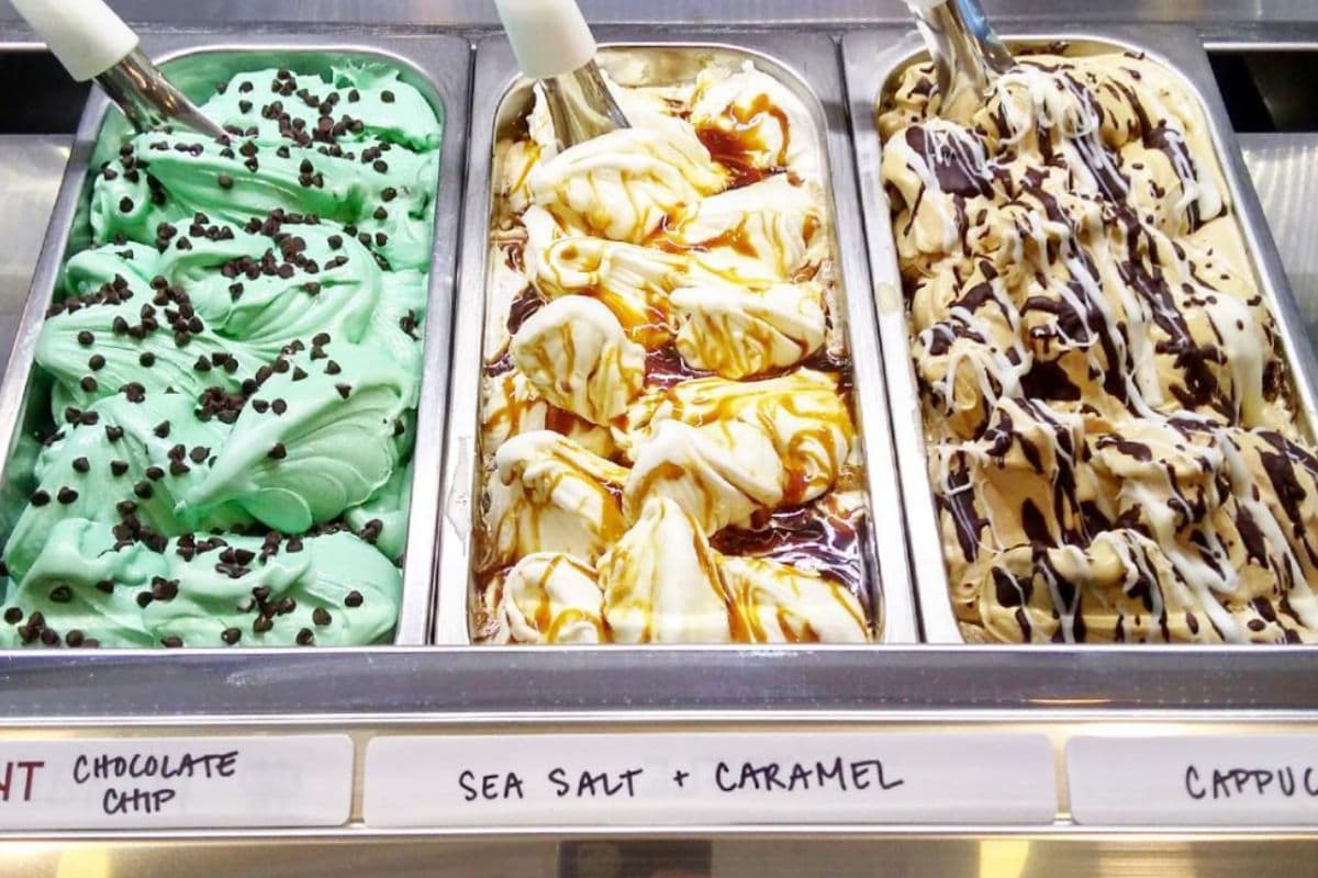 york beach bucket breakfast and gelato close ups (2)